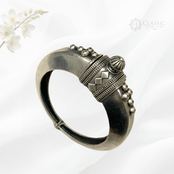 German-oxidized-silver-kada
