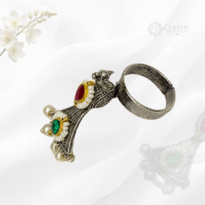 german-ring-pink-finger