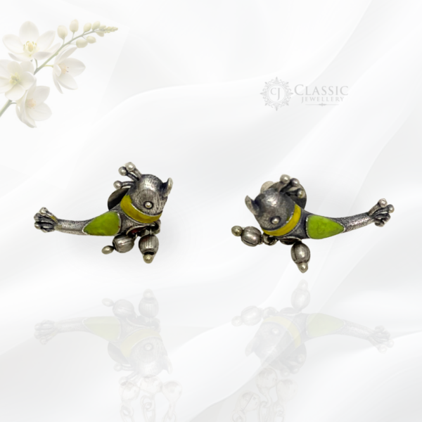 studs-earings