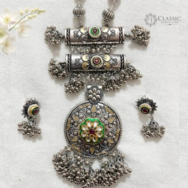 oxidized necklace 1