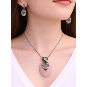 necklace1080-25