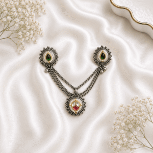 Traditional three finger rings